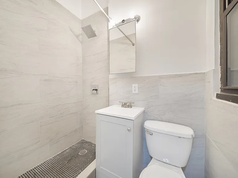 421 E 80th St #1A — Photo 4