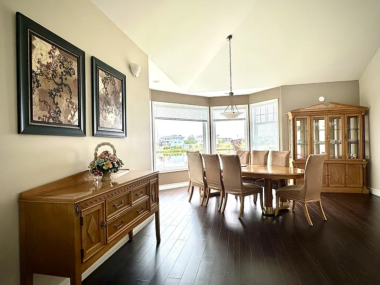 1541 Ocean View Ln — Photo 4