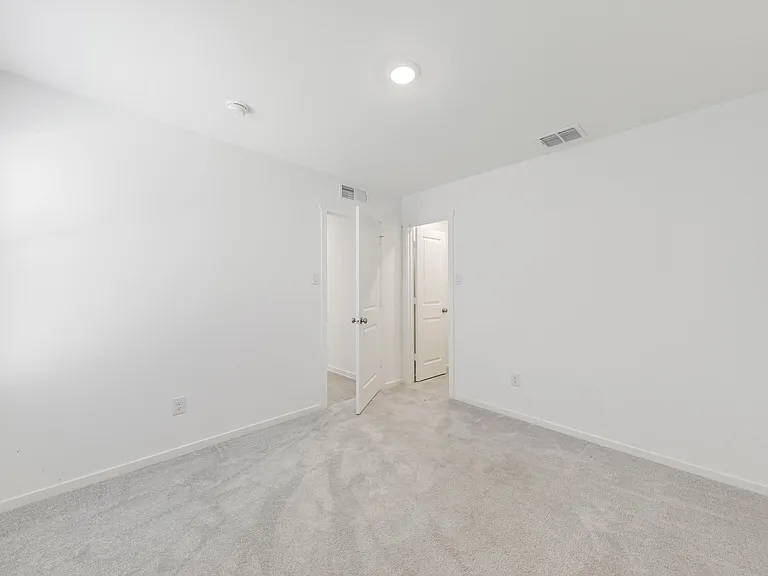 6744 Teal Cir — Photo 16
