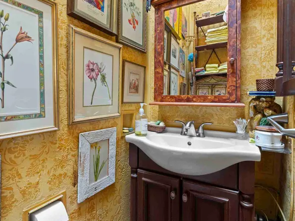 419 East 57th Street image 21 of 29