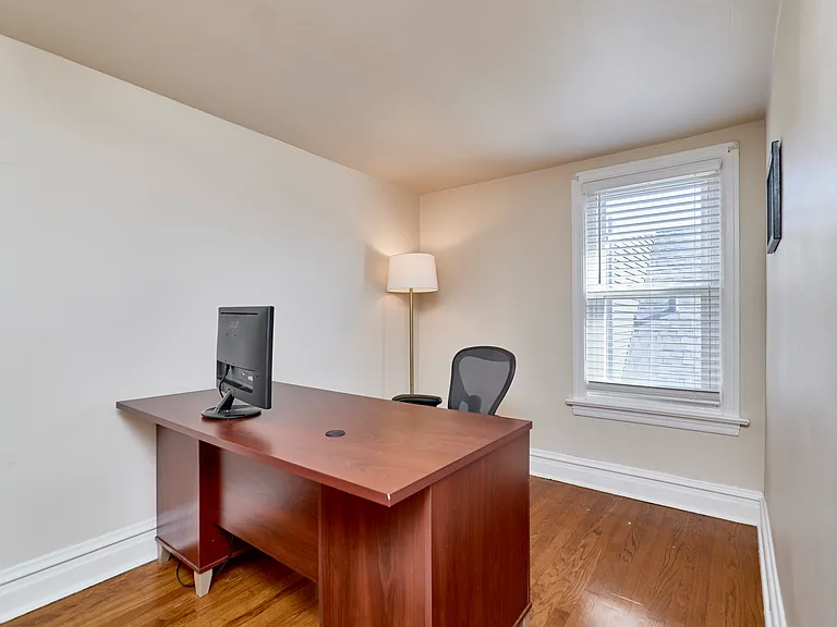 5210 Pernod Ave — Photo 36
