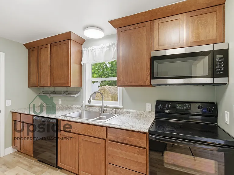 8719 E Valleyway Ave — Photo 10