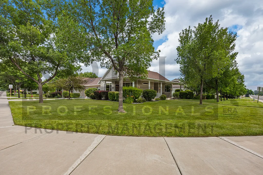 1119 Daisy Lane - 1 — Photo 2