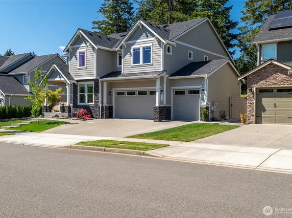 4213 Caddyshack Drive NE, Lacey, WA 98516