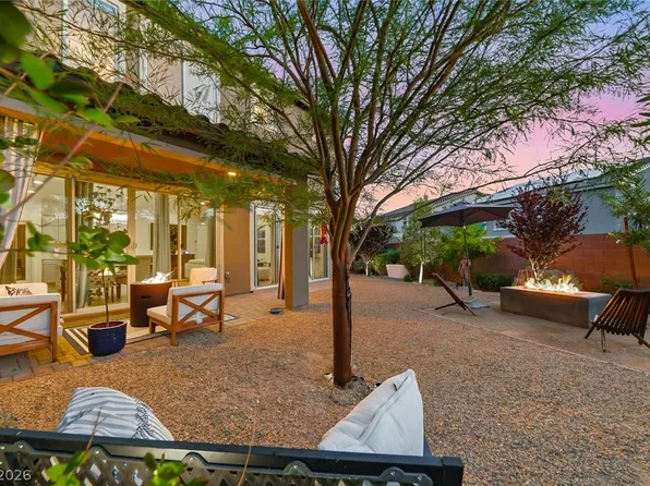 12 Cresta Villa Ct, Henderson, NV 89011