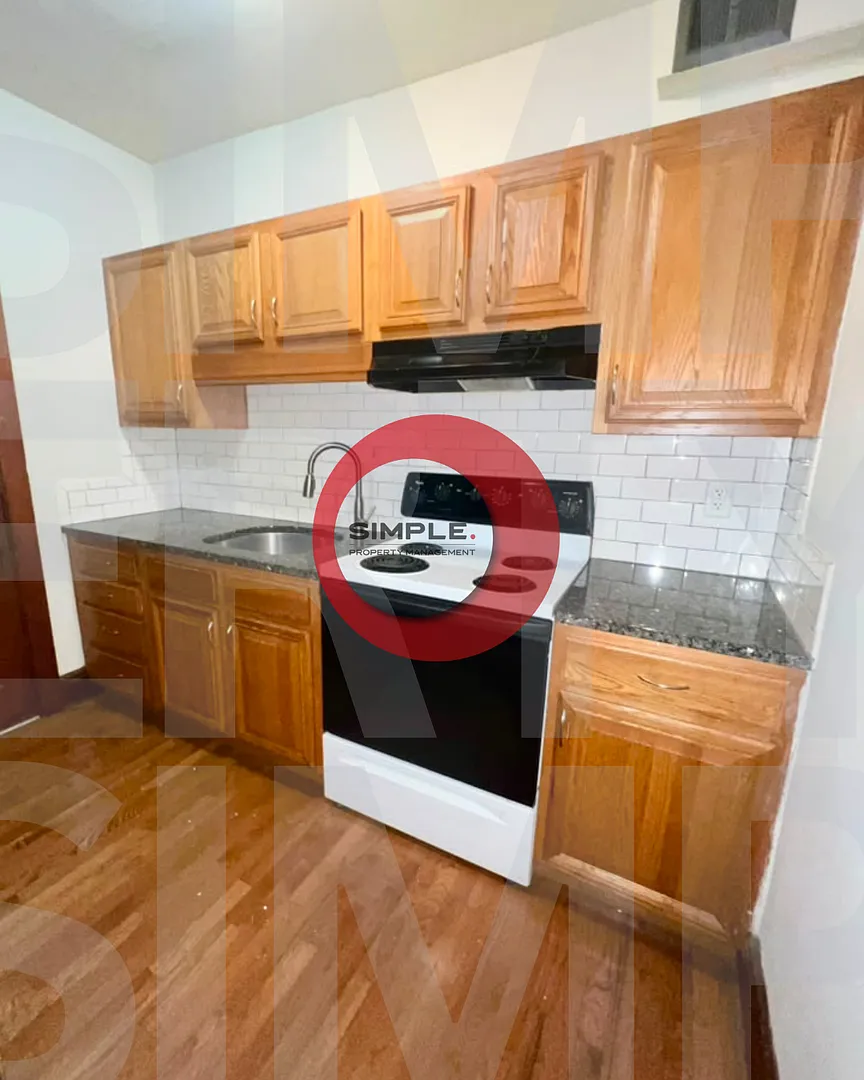 37 East Philadelphia Avenue — Photo 1