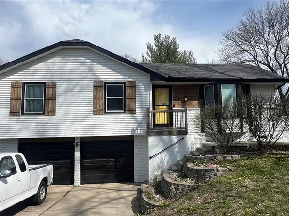 1018 NE 113th Ter, Kansas City, MO 64155