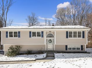 2507 Ridge St, Yorktown Heights, NY 10598