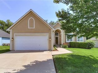 207 Lookout, Buckner, MO 64016