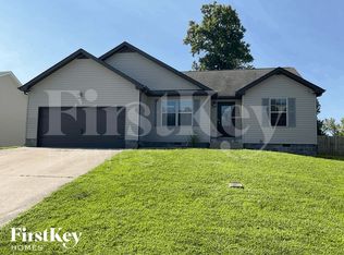 543 Magnolia Dr, Clarksville, TN 37042