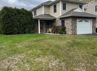 100 5th Ave, Garden City Park, NY 11040
