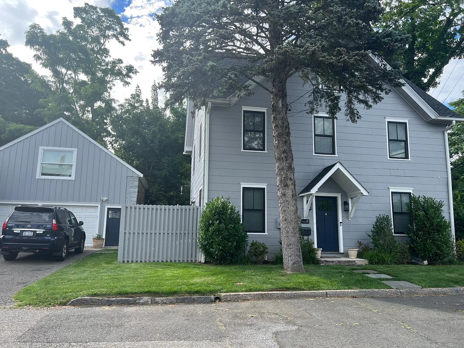 12 Plymouth Rd — Photo 1