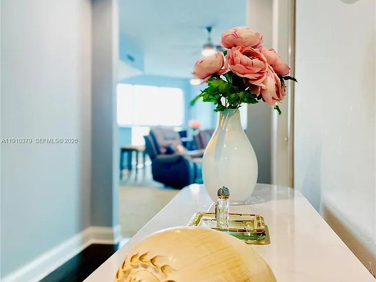231 Riverside Dr #510 — Photo 33
