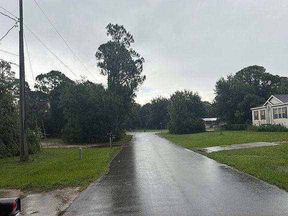 4th image of 740 Harvey Way