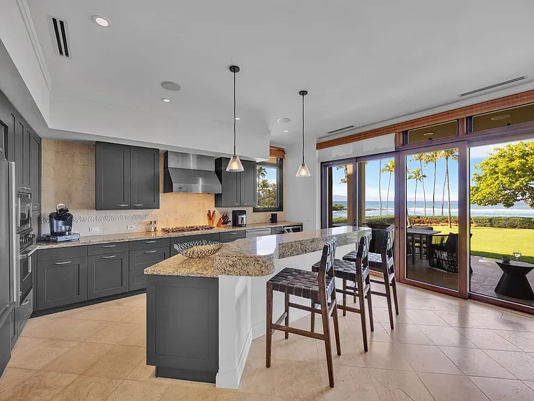 33 Coconut Grove Ln — Photo 8