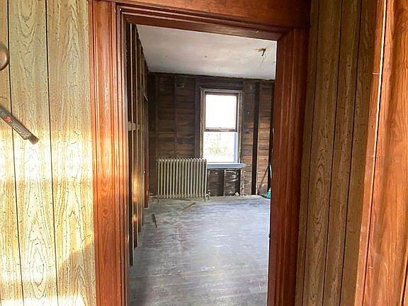 5th image of 6812 River Rd