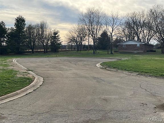3rd image of 6 Bent Creek Dr
