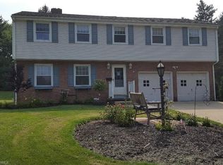 3015 Heatherbrae Dr, Youngstown, OH