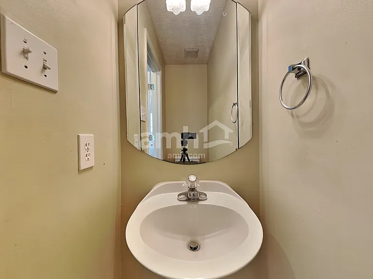 7633 Callow Cove Ln — Photo 12