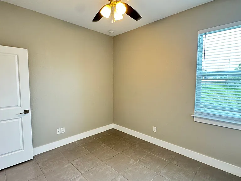 118 Lily Ln — Photo 24