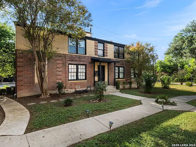 204 E Rosewood Ave #1 — Photo 38