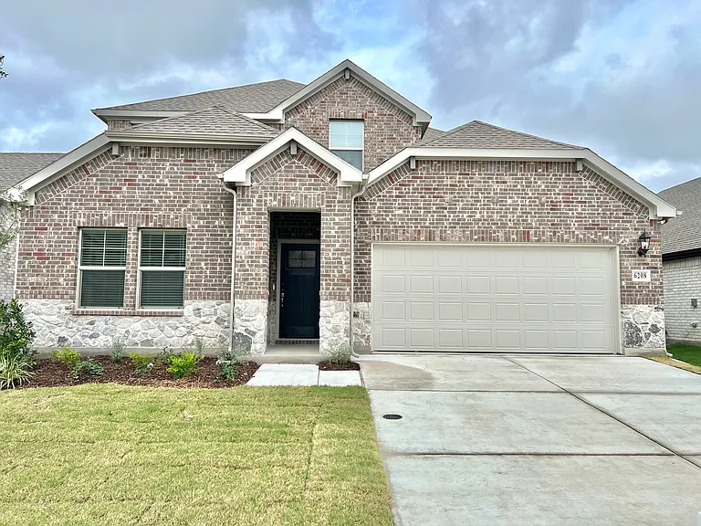 6208 Timberhurst Dr — Photo 1