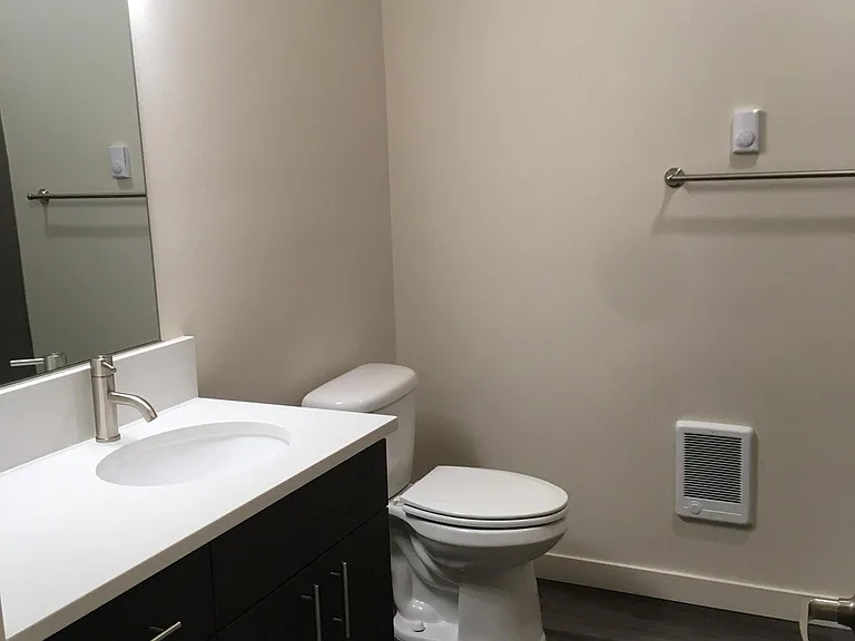 1736 NE 45th Ave #301 — Photo 7