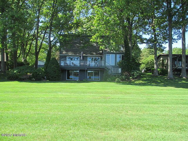 1st image of 2600 Lake Shore Dr