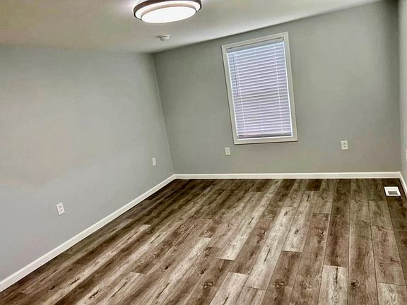 4th image of 610 Kies Ave