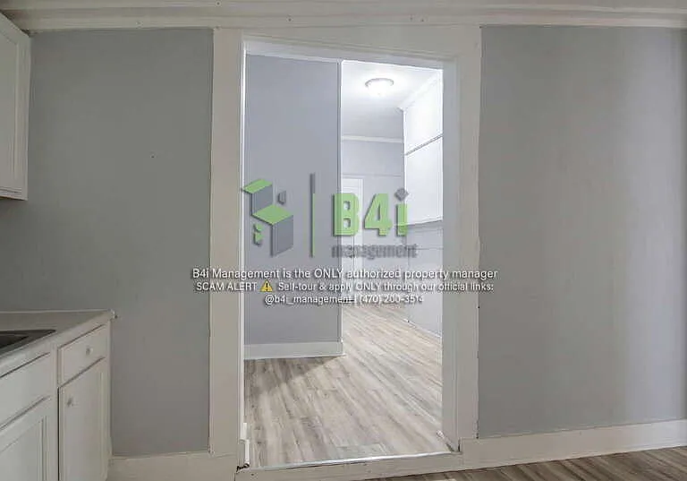705 Barnesville St — Photo 7