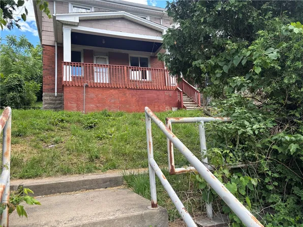 2319 Dartmore St, Pittsburgh, PA 15210