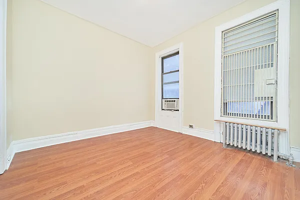 Rented by Compass | media 11