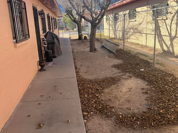8965 Kenneth St, El Paso, TX 79904