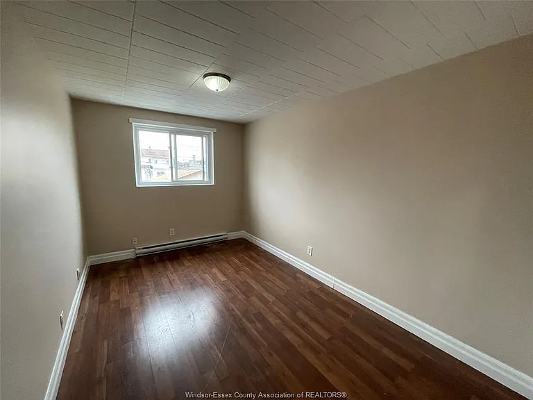 928 Howard Ave #7 — Photo 9