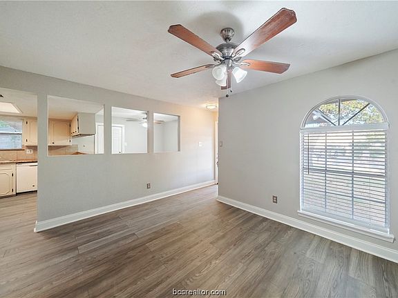 2nd image of 10231 Hannon Dr