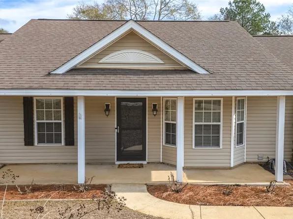 16012 Northwind Cir, Northport, AL 35475