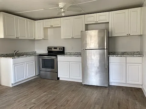 1102 Avenue G Photo 1