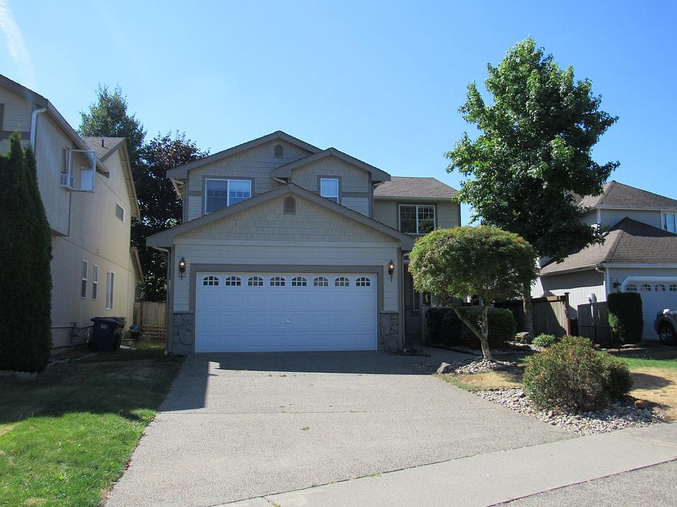 1st image of 9408 188th St E #E