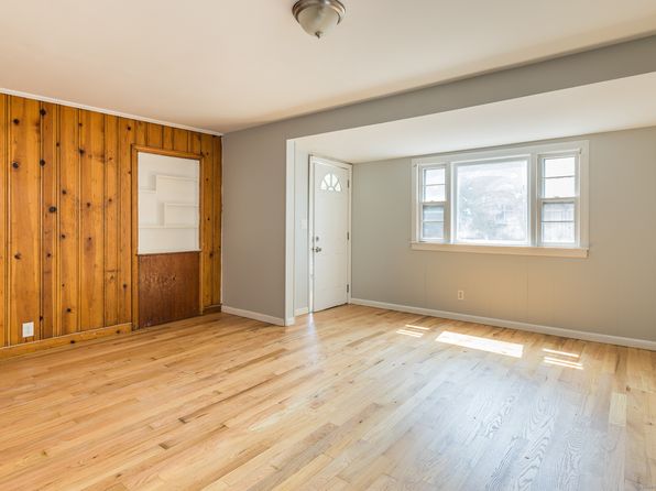 668 Grand St FLOOR 1