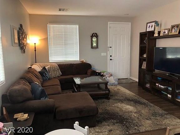 4th image of 10460 Precliffs Ct