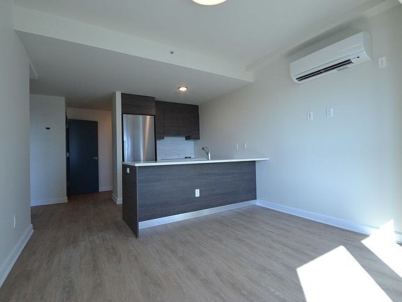 3rd image of 12332 82nd Ave APT 12A