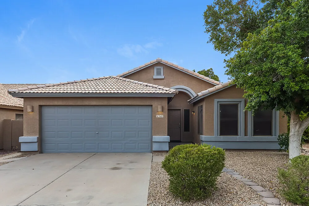 3 bed, 2.0 bath, 1258 sqft, $2,245 — Photo 1
