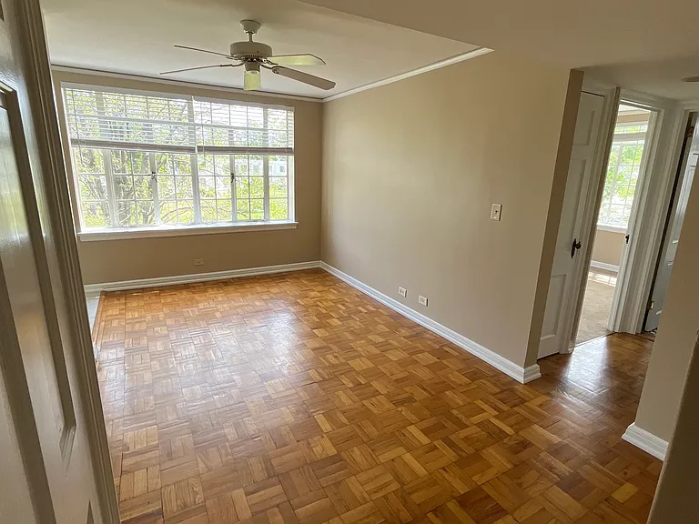1700 N Elm St #P5 — Photo 5