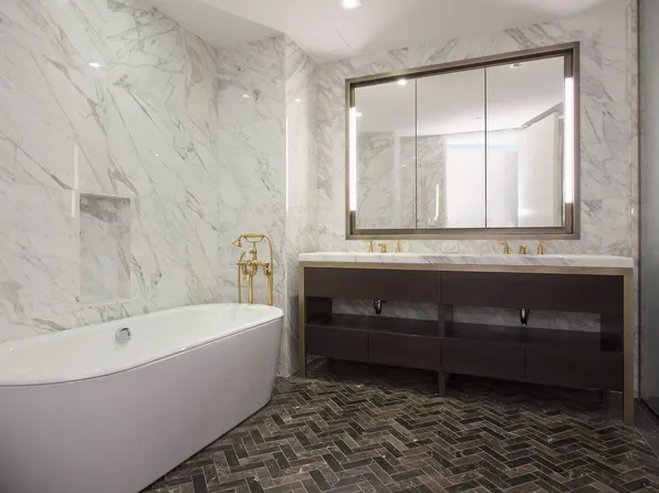 500 West 21st Street image 8 of 12