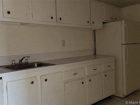 4th image of 13907 SW 90th Ave APT 205-E