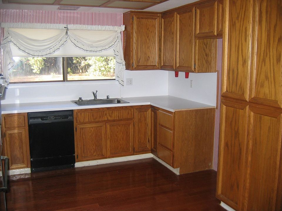 2nd image of 13511 Bates Rd