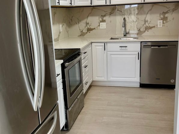 8626 Village Square Dr #8626