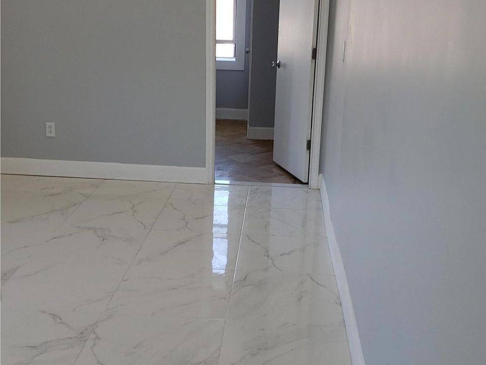 2nd image of 783 Kennedy Blvd APT D2