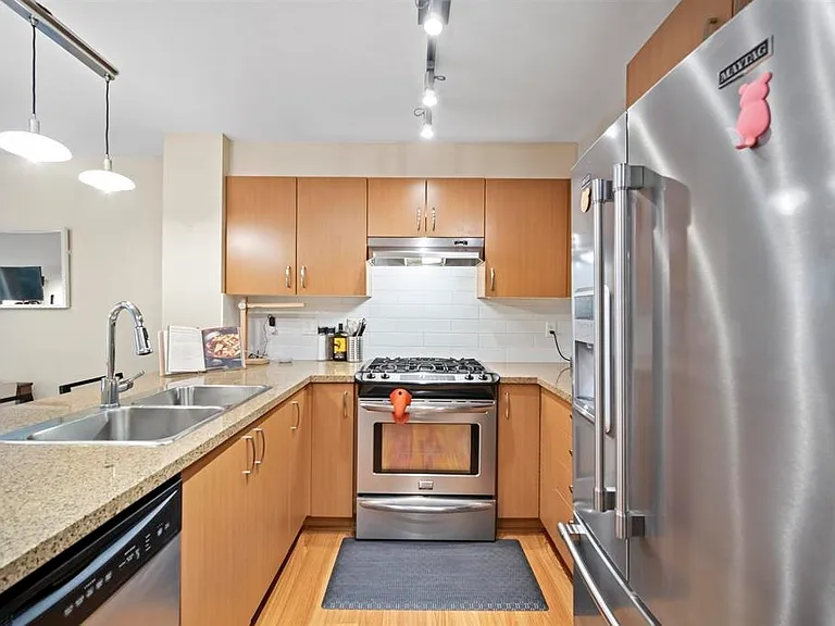 3510 Lincoln Ave #209 — Photo 4