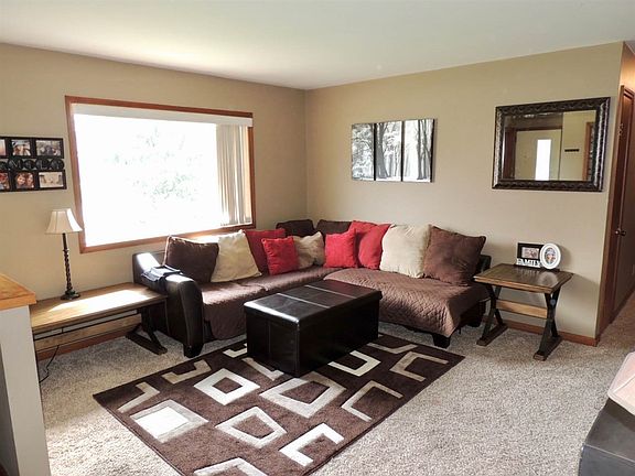 2nd image of 134 Crestview Dr